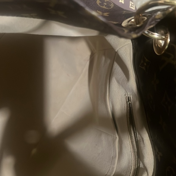LOUIS VUITTON Monogram Artsy MM. - Picture 8 of 8